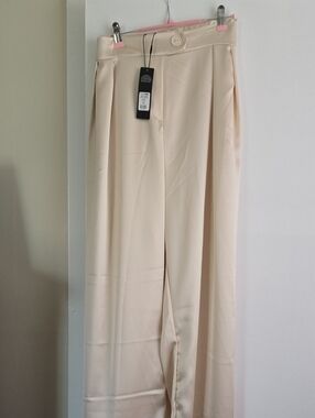 Fashion Nova High-Rise Wide Leg Pants in Pale Beige